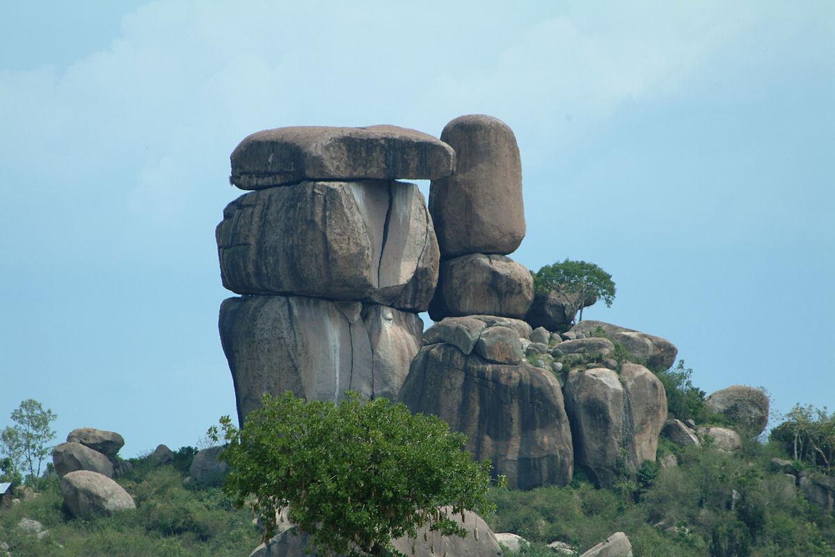 Kitmikayi, Nyanza